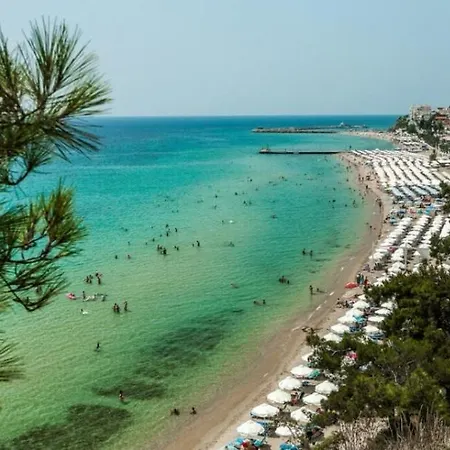 Διαμέρισμα Kalikratia Blue Petroudis